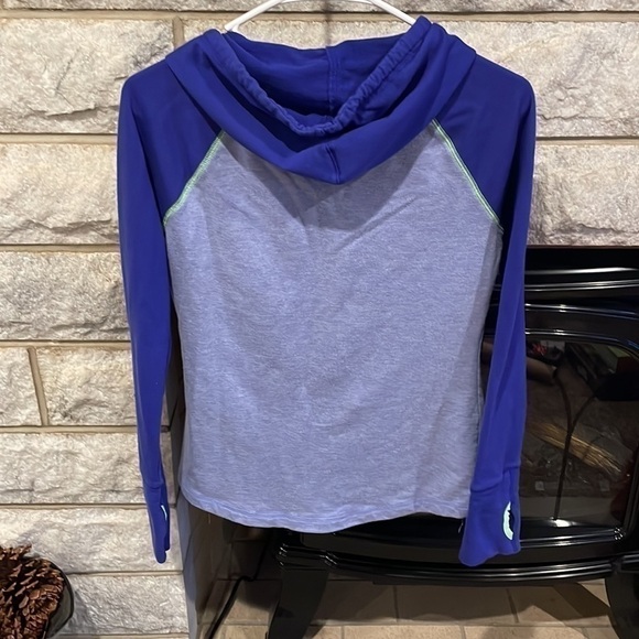 Moret Hoodie purple size small thumb holes - Picture 5 of 5